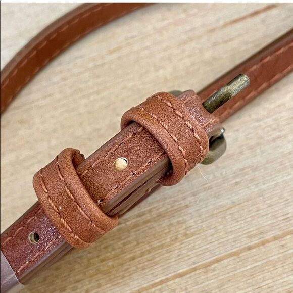 Universal Thread brown crossbody bag - Picture 14 of 14